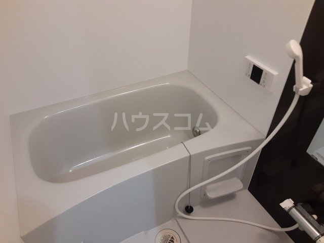 14/30 浴室