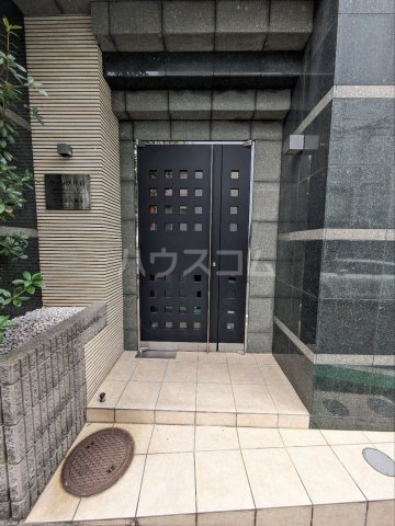 3/4 エントランス
