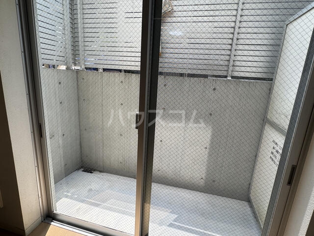 8/11 バルコニー