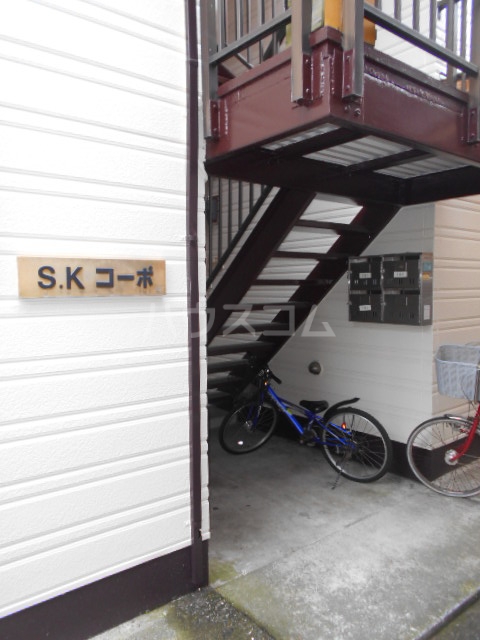 29/30 エントランス