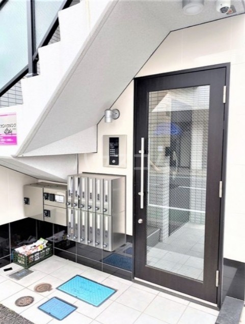 17/18 エントランス