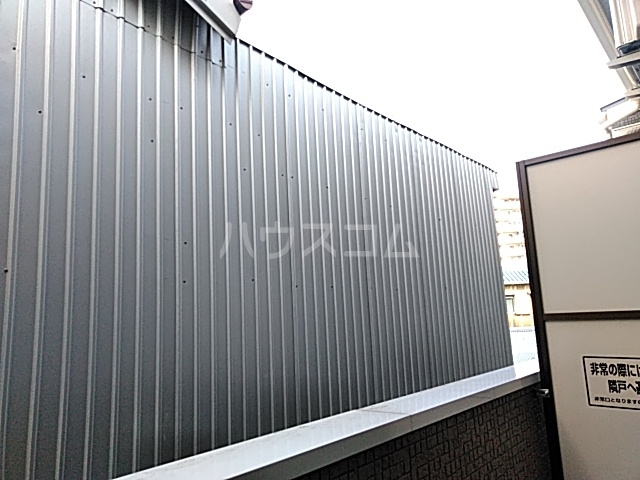 19/26 バルコニー