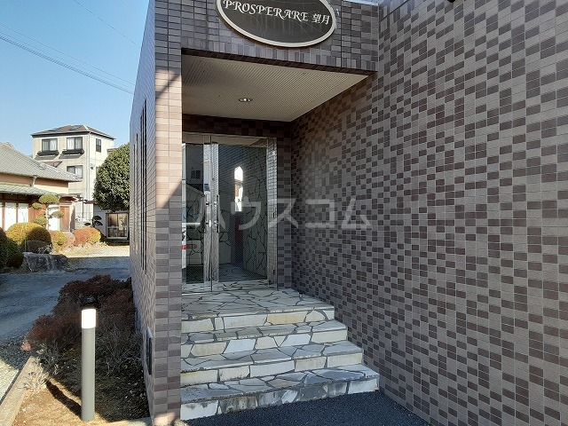 22/30 エントランス