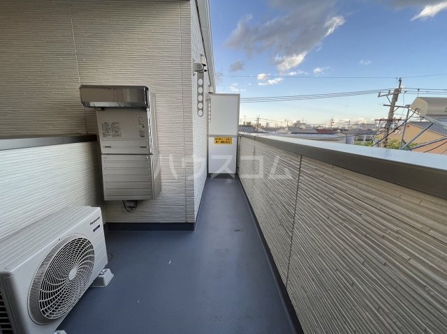 17/28 バルコニー