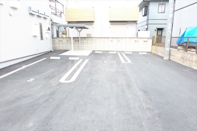 22/30 駐車場