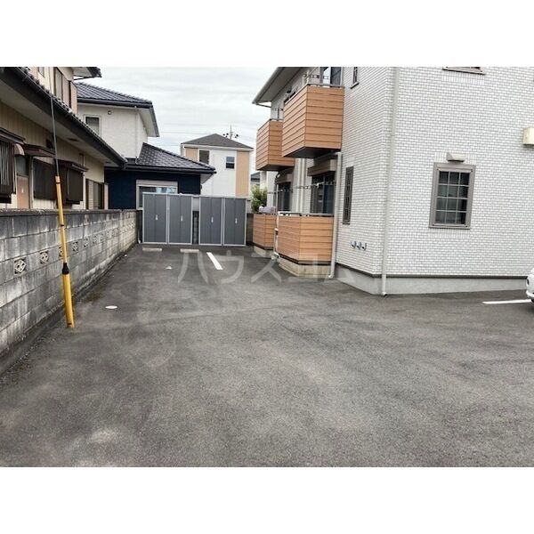 2/10 駐車場
