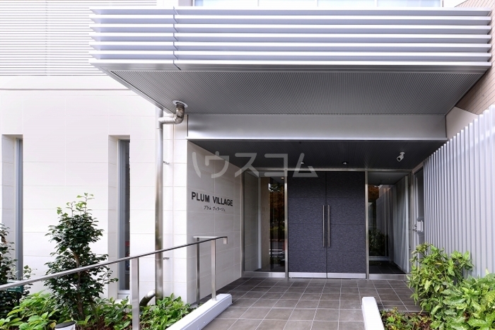 24/30 エントランス