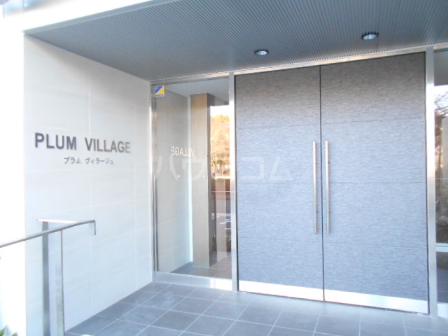 21/30 エントランス