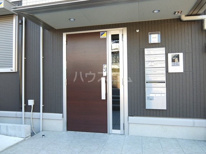 2/5 エントランス