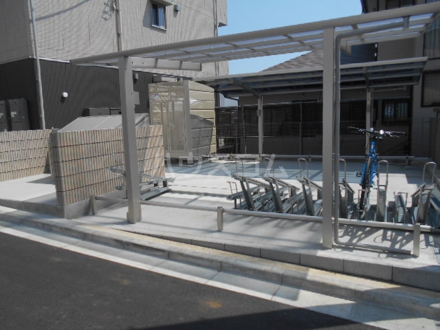 2/6 駐車場