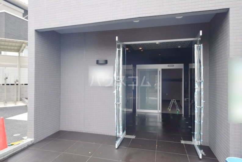 14/23 エントランス