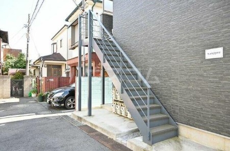 20/29 エントランス