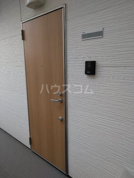 23/30 エントランス