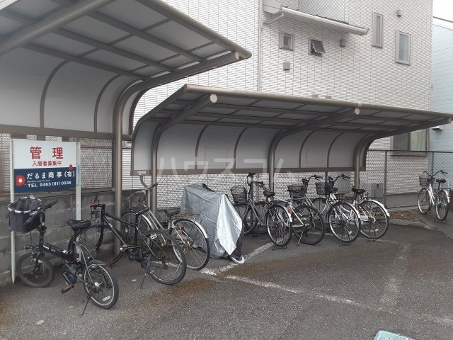 24/27 駐車場