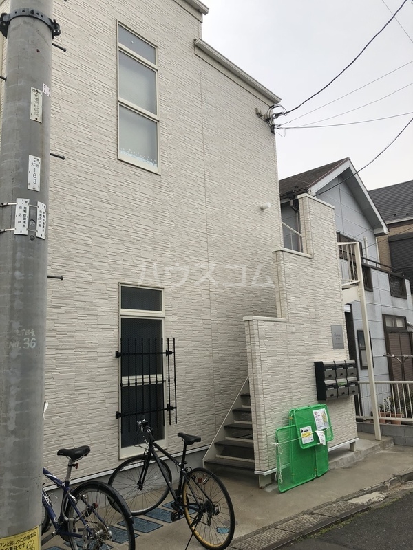 17/18 エントランス