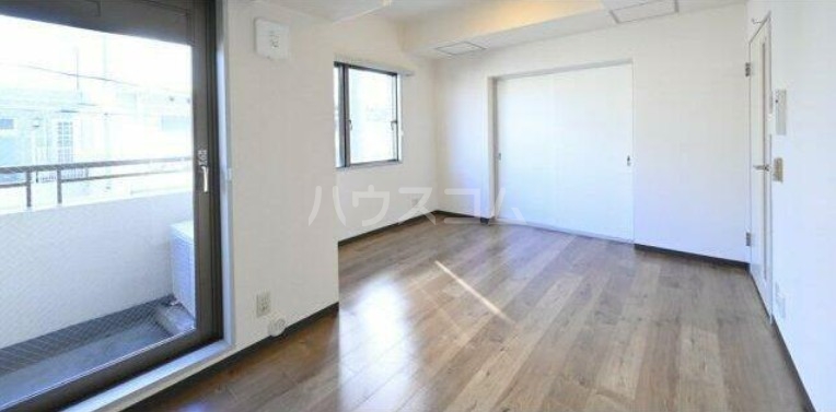 13/23 バルコニー