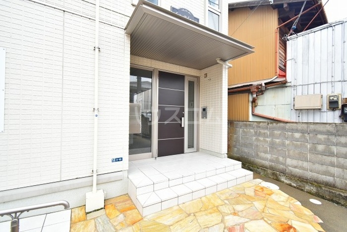 17/24 エントランス