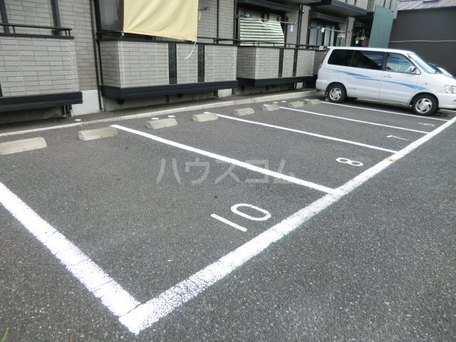 15/23 駐車場