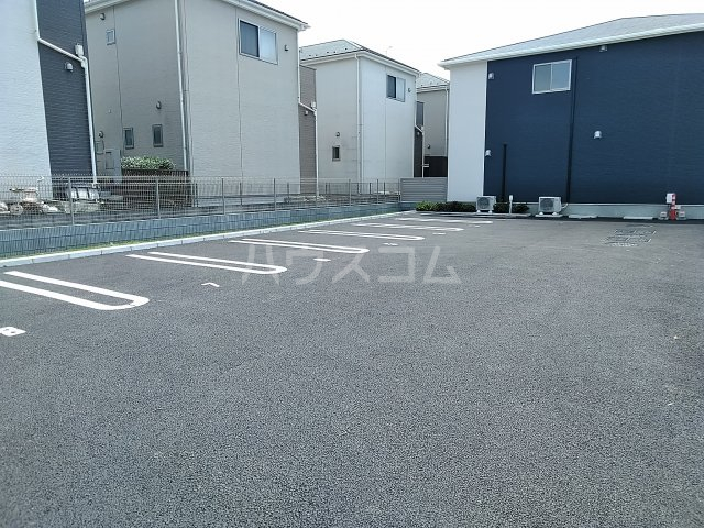 19/22 駐車場