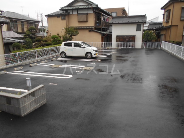 2/10 駐車場