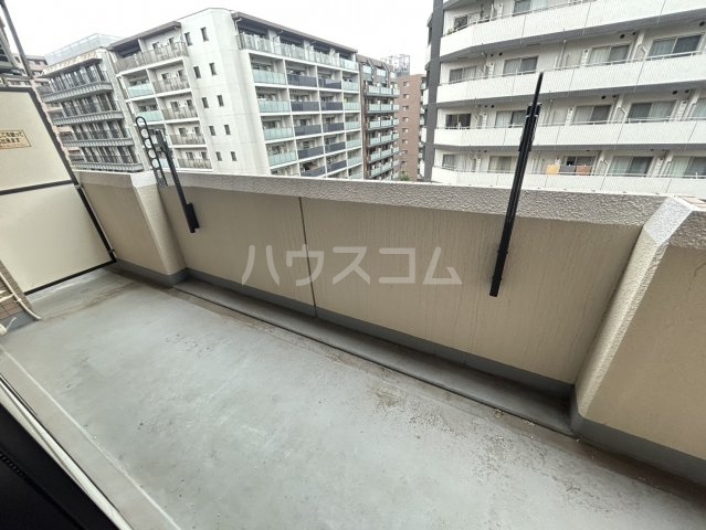 21/30 バルコニー