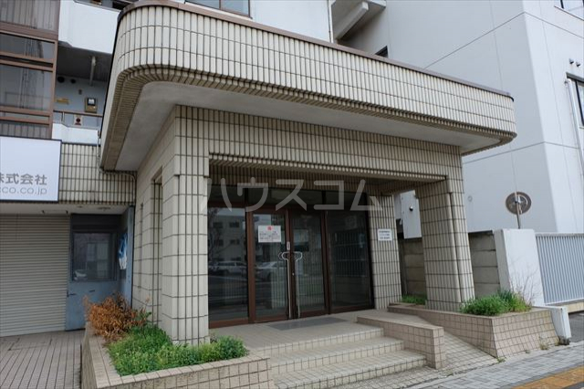 2/8 エントランス