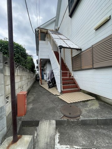 18/18 エントランス