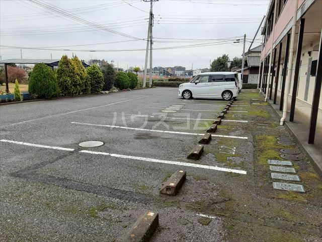 2/7 駐車場