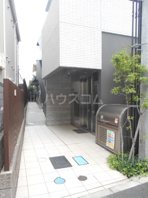 2/3 エントランス