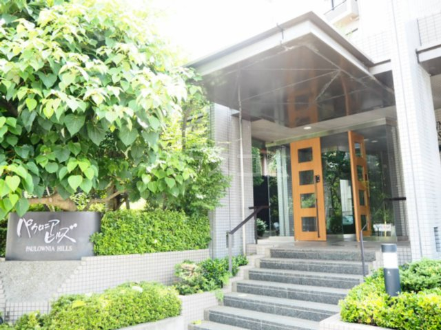 16/27 エントランス