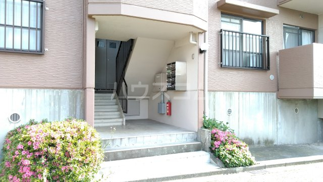 3/7 エントランス