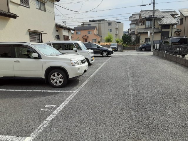 2/10 駐車場