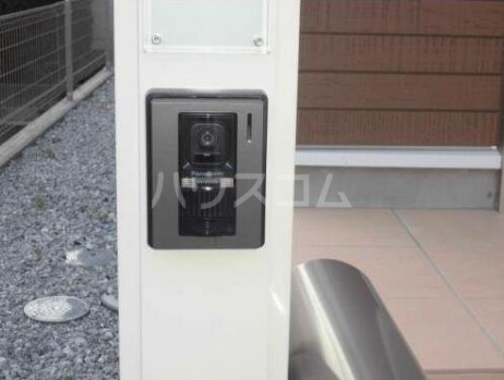 28/30 エントランス