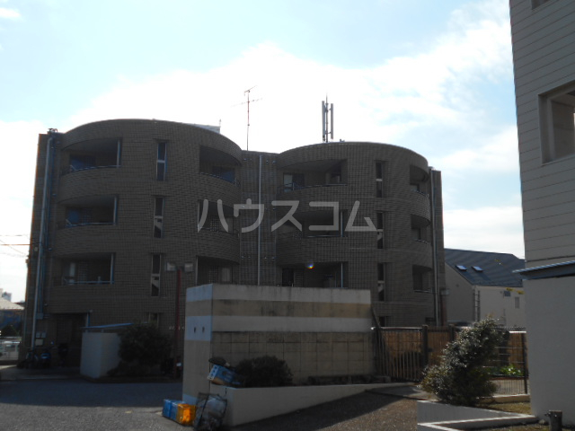 3/8 エントランス