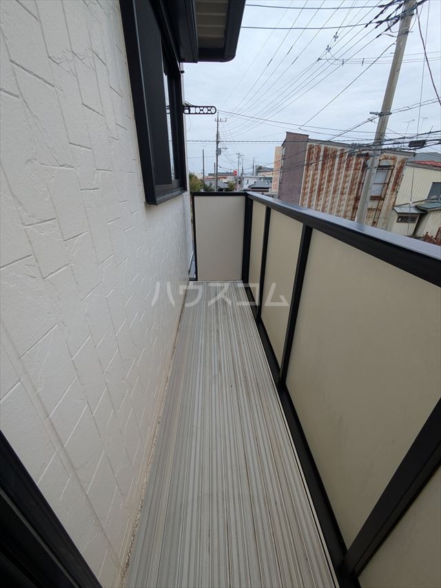 18/23 バルコニー