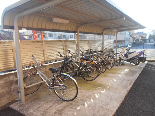 23/29 駐車場