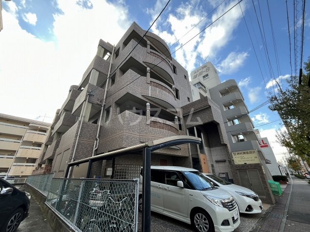 22/24 エントランス