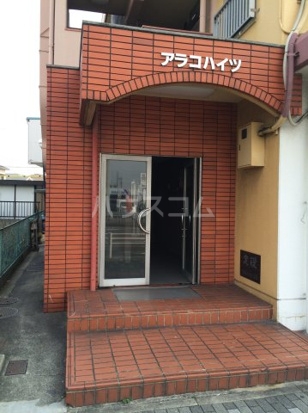 17/18 エントランス