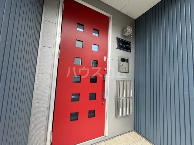 22/30 エントランス