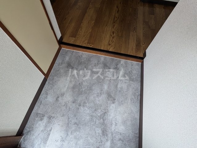 13/30 玄関