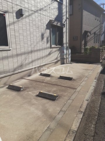 15/16 駐車場