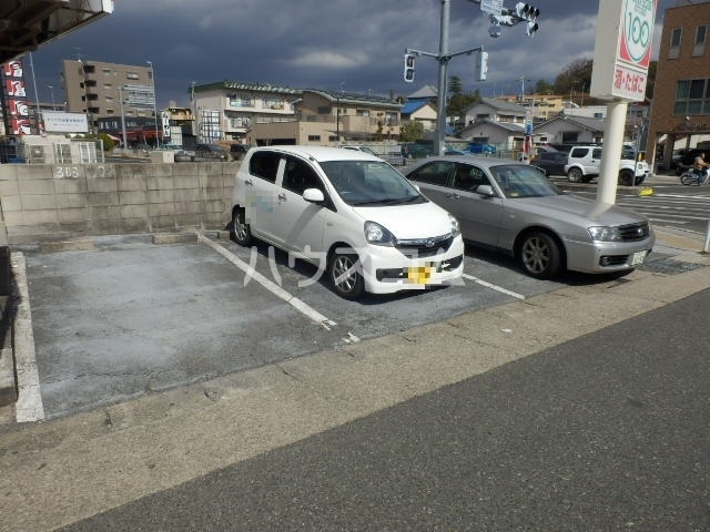 20/22 駐車場