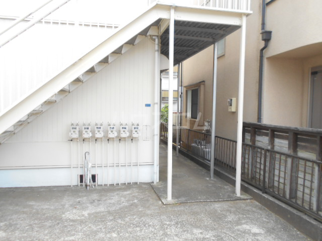 26/29 エントランス