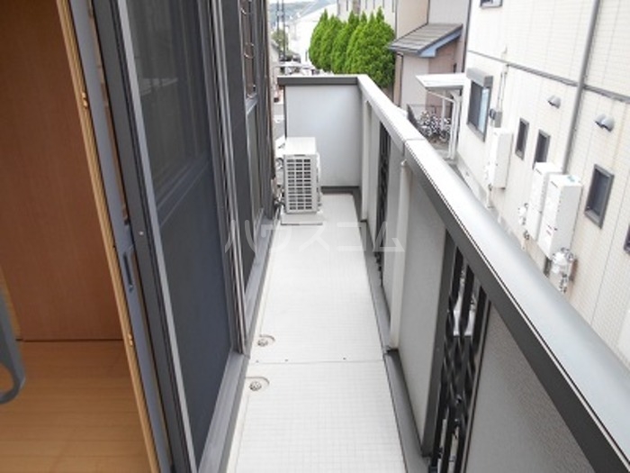 15/27 バルコニー