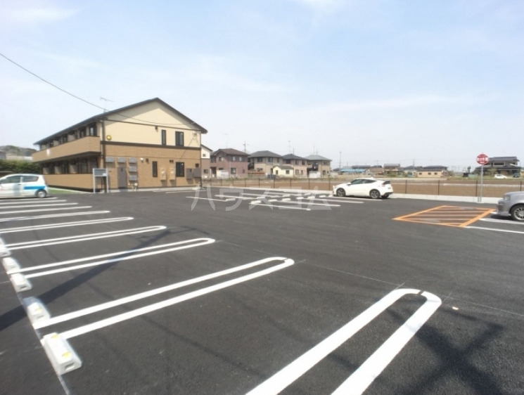 17/25 駐車場
