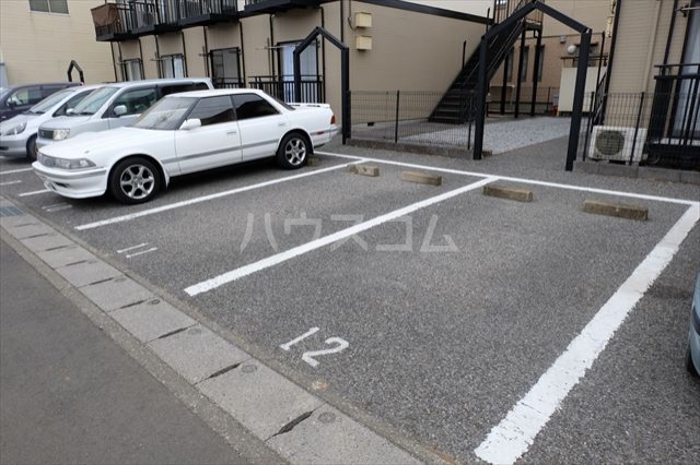 19/26 駐車場