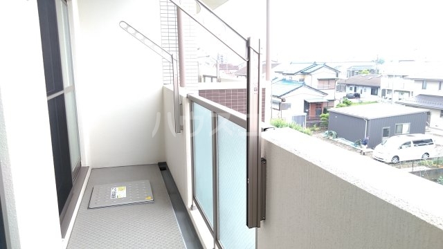 18/28 バルコニー