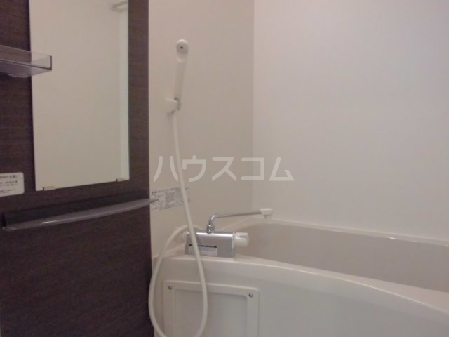 16/30 浴室