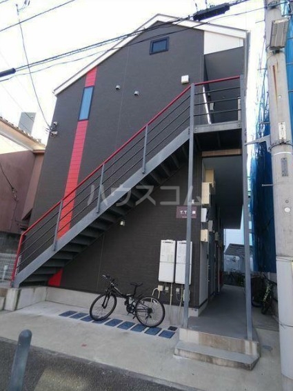 16/20 エントランス