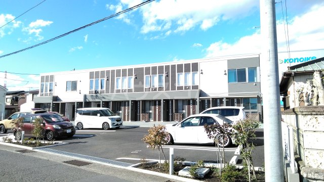 27/30 エントランス